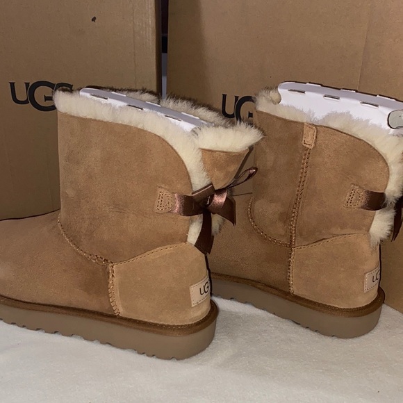 UGG Shoes - UGG BAILEY BOW MINI